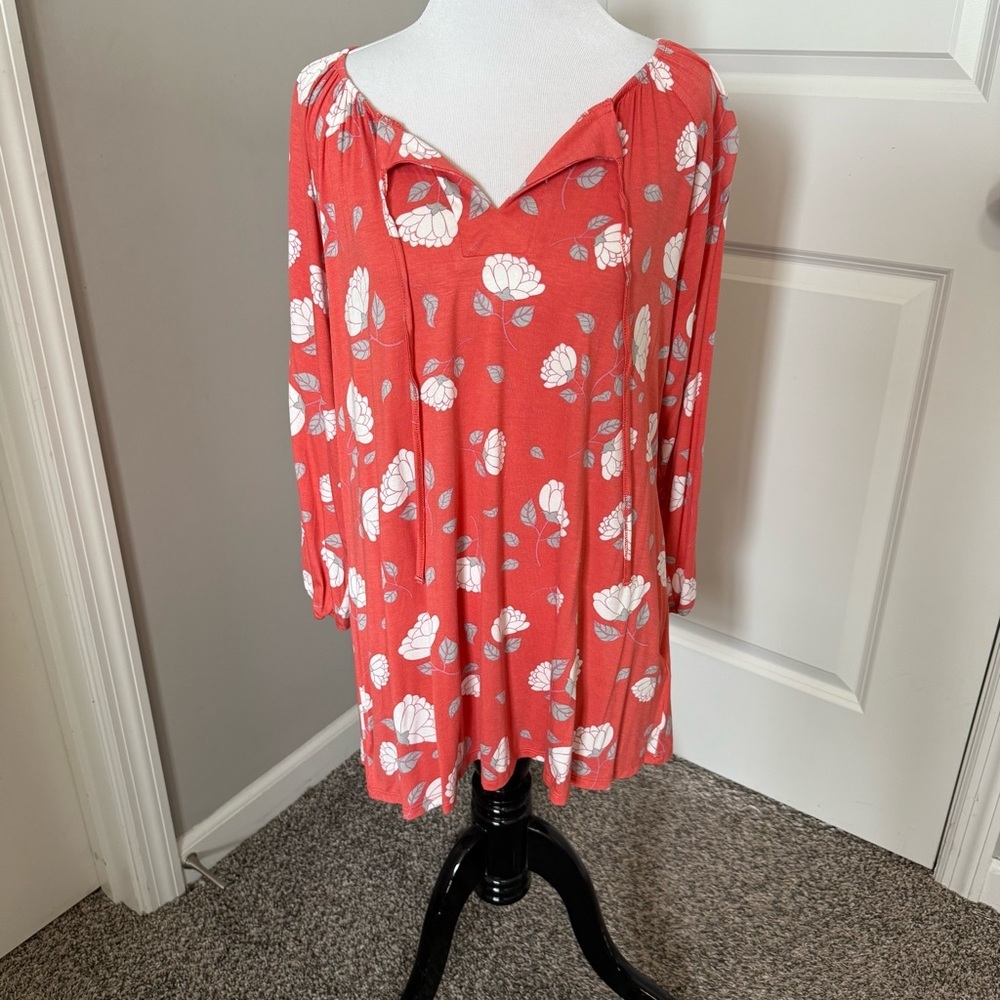 LuLaRoe Coral Floral Women's Debra Top